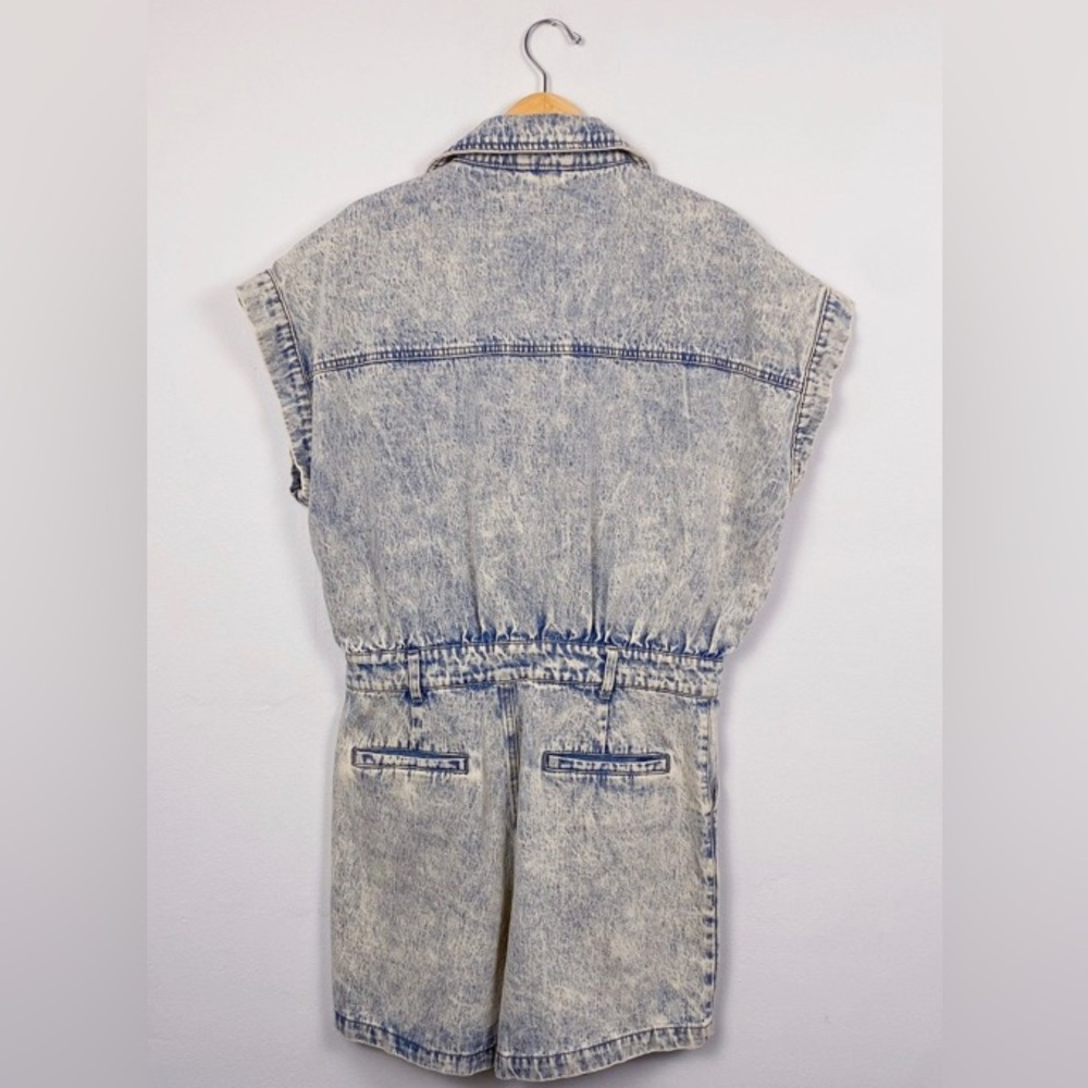 BLANKNYC Head‎ Backstage Acid Washed 80s-90s Inspired Denim Romper - Picture 9 of 13